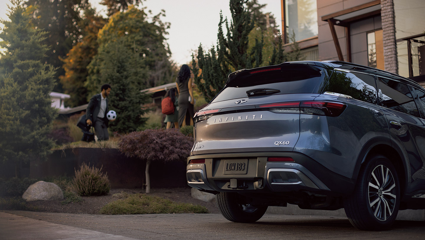 2024-infiniti-qx60-moonbow-blue-house